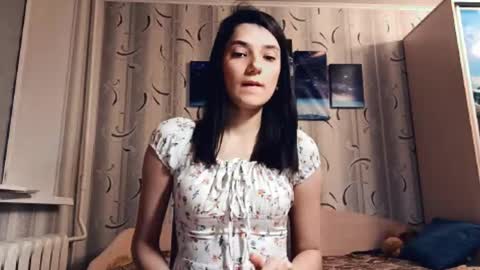 dinorahfleeks online show from March 17, 7:50 pm