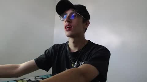 Dio online show from November 18, 1:15 pm