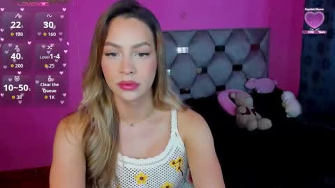 Snapshot of dione_sexyy chatting on October 1, 2:17 am IG dionemontecarlo19 online show from October 1, 2:17 am