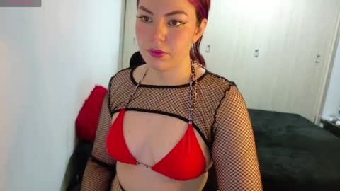 Snapshot of diosa_a_ chatting on June 4, 12:38 am diosa_a_ online show from June 4, 12:38 am