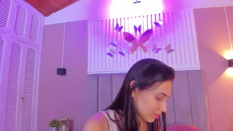 Cristal  online show from February 11, 3:18 am