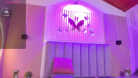 Cristal  online show from November 29, 4:59 am