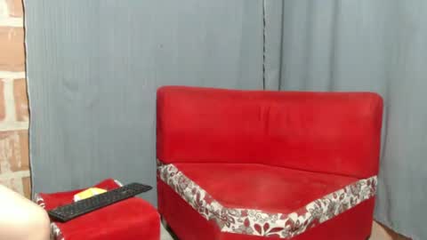 Snapshot of diosadeebano96 chatting on December 9, 10:52 pm diosadeebano96 online show from December 9, 10:52 pm