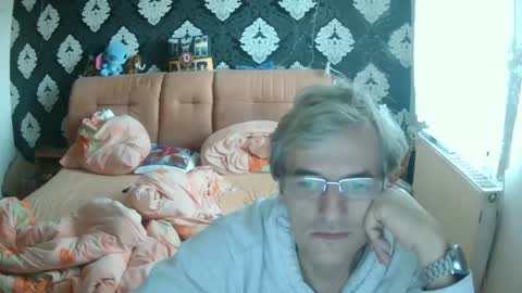 Snapshot of dirk6873 chatting on December 5, 12:44 pm Adam Carla online show from December 5, 12:44 pm