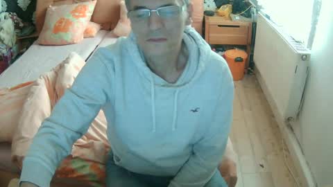 Snapshot of dirk6873 chatting on January 4, 12:38 pm Adam Carla online show from January 4, 12:38 pm