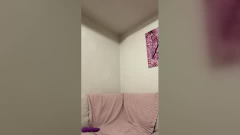 Snapshot of dirti_dannie chatting on December 15, 8:40 am dirti_dannie online show from December 15, 8:40 am