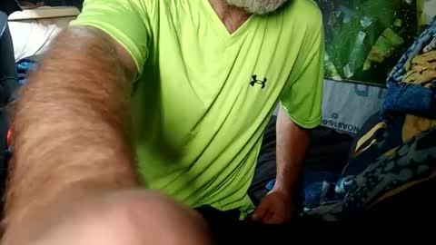 dirtmcgirt82 online show from December 13, 8:20 am