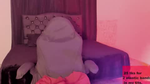 Snapshot of dirty_foxy69 chatting on November 13, 10:36 am Violet online show from November 13, 10:36 am