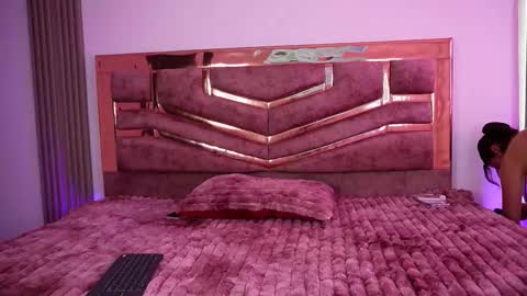 Dirty online show from November 24, 7:24 pm