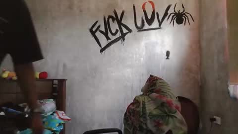 dirty model online show from March 14, 5:18 pm