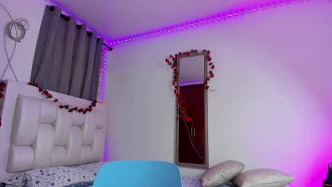 Samantha  online show from March 12, 10:05 pm