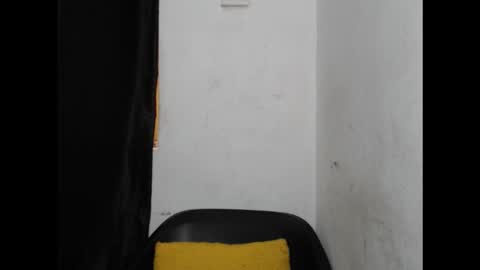 Dirtyangel online show from February 28, 8:15 am