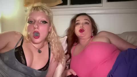 Snapshot of dirtylaneyjane chatting on December 16, 2:15 am Laney Jane online show from December 16, 2:15 am