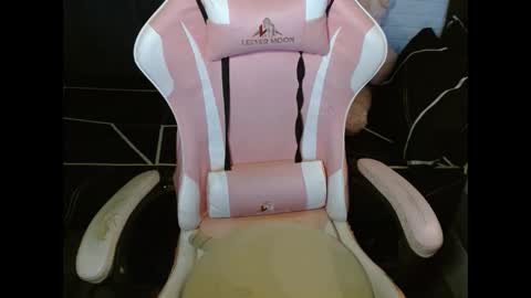 LEXA online show from December 14, 5:07 pm