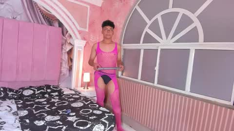 Snapshot of dirtymike69_ chatting on October 18, 3:31 am Mike online show from October 18, 3:31 am