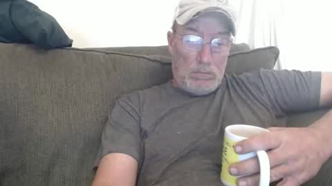 Snapshot of dirtynastyoldman chatting on March 29, 1:22 pm dirtynastyoldman online show from March 29, 1:22 pm