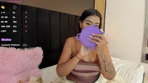 Soffie - Valentina - Yuya  Astro online show from June 5, 1:12 am