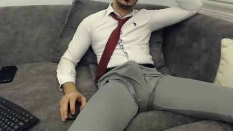 dirtyybooyy77 online show from February 26, 11:37 pm