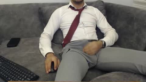 dirtyybooyy77 online show from April 27, 10:30 pm