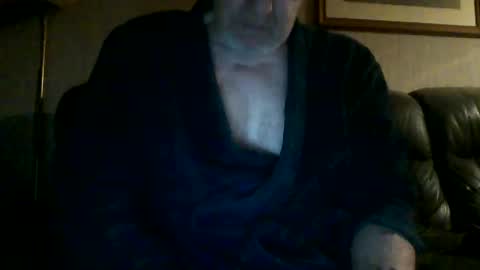 Snapshot of discovery63 chatting on January 3, 4:22 am discovery63 online show from January 3, 4:22 am