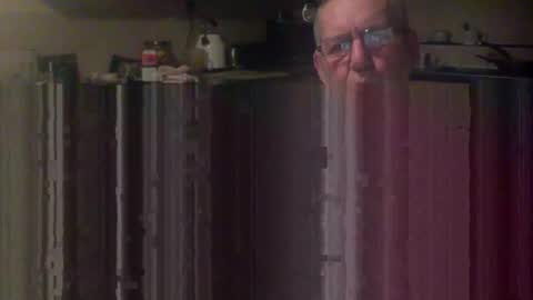 Snapshot of discovery63 chatting on February 25, 7:14 pm discovery63 online show from February 25, 7:14 pm