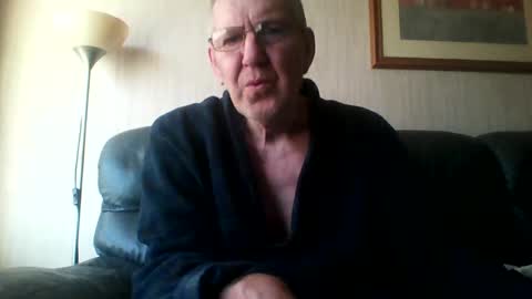 Snapshot of discovery63 chatting on November 21, 1:21 pm discovery63 online show from November 21, 1:21 pm