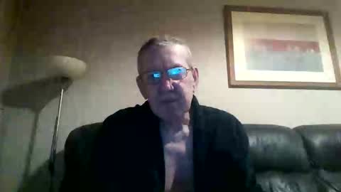 Snapshot of discovery63 chatting on January 5, 7:39 pm discovery63 online show from January 5, 7:39 pm