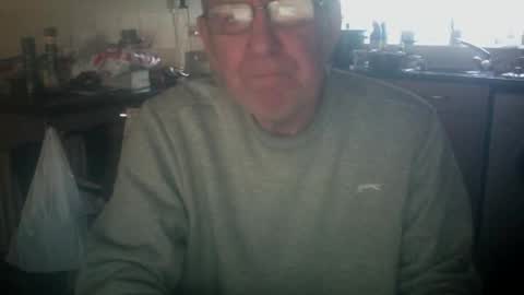 Snapshot of discovery63 chatting on January 7, 3:03 pm discovery63 online show from January 7, 3:03 pm