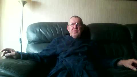 Snapshot of discovery63 chatting on February 4, 11:05 am discovery63 online show from February 4, 11:05 am