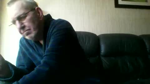 Snapshot of discovery63 chatting on February 8, 11:35 am discovery63 online show from February 8, 11:35 am