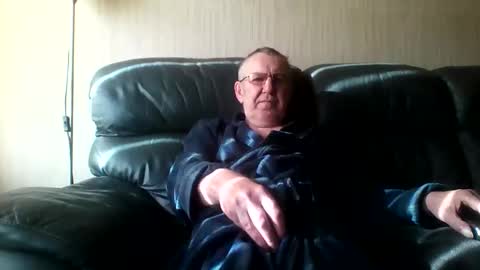 Snapshot of discovery63 chatting on February 16, 12:01 pm discovery63 online show from February 16, 12:01 pm