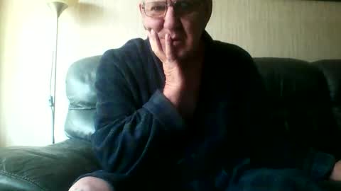 Snapshot of discovery63 chatting on March 9, 10:52 am discovery63 online show from March 9, 10:52 am