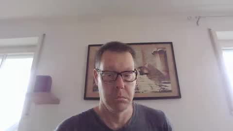 Snapshot of disney0988 chatting on February 2, 10:02 am disney0988 online show from February 2, 10:02 am