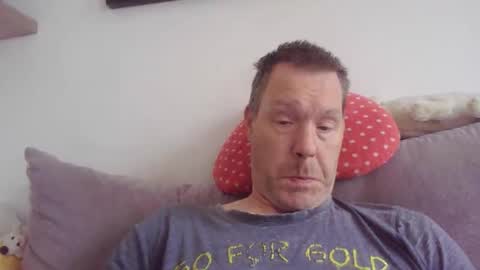 Snapshot of disney0988 chatting on November 16, 10:32 am disney0988 online show from November 16, 10:32 am