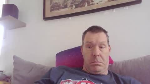 Snapshot of disney0988 chatting on February 21, 11:00 am disney0988 online show from February 21, 11:00 am