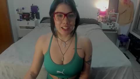 Snapshot of dissasterology chatting on September 25, 1:42 am Lena online show from September 25, 1:42 am