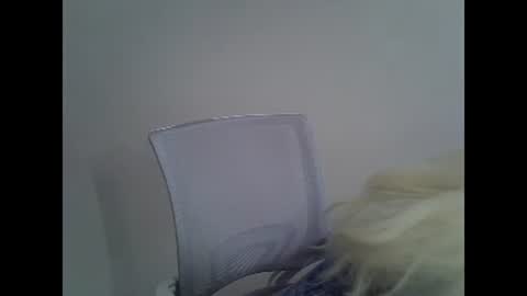 DitaMilton online show from January 21, 11:35 am