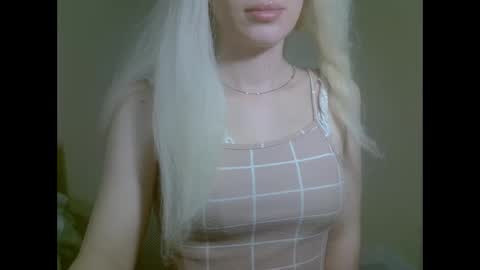 DitaMilton online show from September 10, 7:03 pm