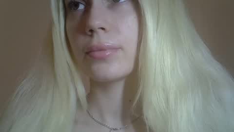 DitaMilton online show from April 30, 4:24 pm