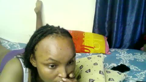 diva_cheupe online show from April 11, 8:35 pm