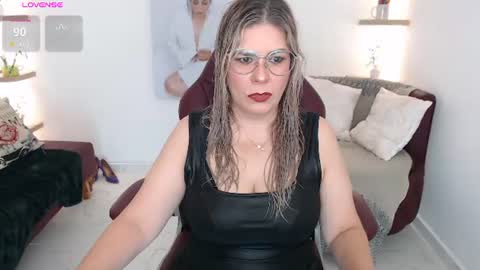 Diva online show from June 24, 8:19 pm