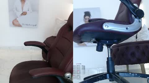 Snapshot of diva_milf chatting on July 8, 10:03 pm Diva online show from July 8, 10:03 pm