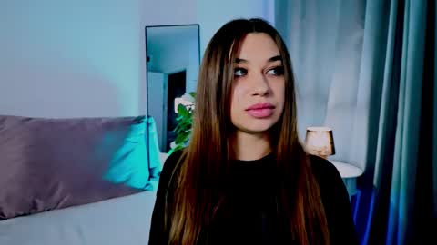 Snapshot of divetagrace chatting on October 28, 9:17 pm Tia online show from October 28, 9:17 pm