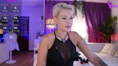 Snapshot of divine_kim chatting on July 12, 8:11 pm Miss Kim online show from July 12, 8:11 pm