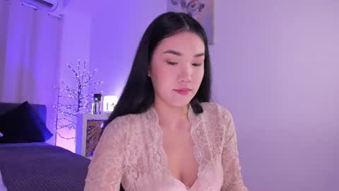 AKITA MEW MEW Follow  online show from July 8, 6:29 am