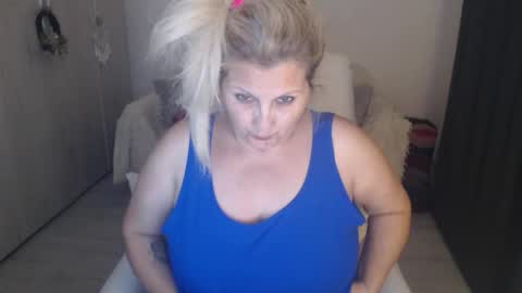 Alexxa online show from April 3, 9:46 pm
