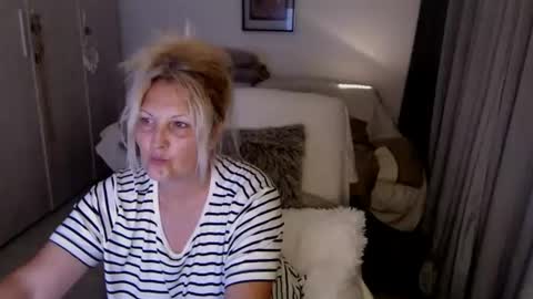 Alexxa online show from June 12, 7:35 pm