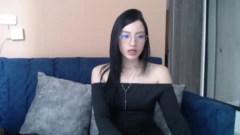 Hera online show from May 25, 12:33 pm