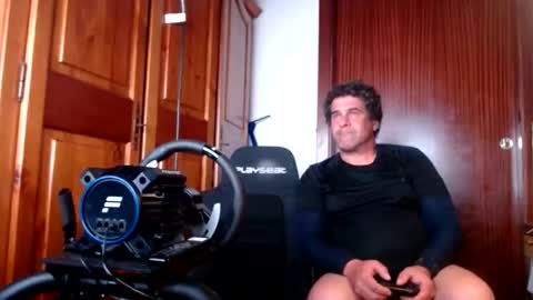 divitimido online show from December 4, 12:42 am