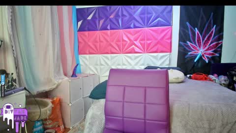 Snapshot of divynejade chatting on December 27, 10:55 am Jade Divyne online show from December 27, 10:55 am